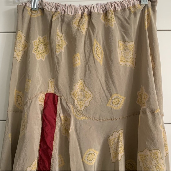 Asymmetrical silk skirt Gorgeous festival boho - Picture 3 of 3